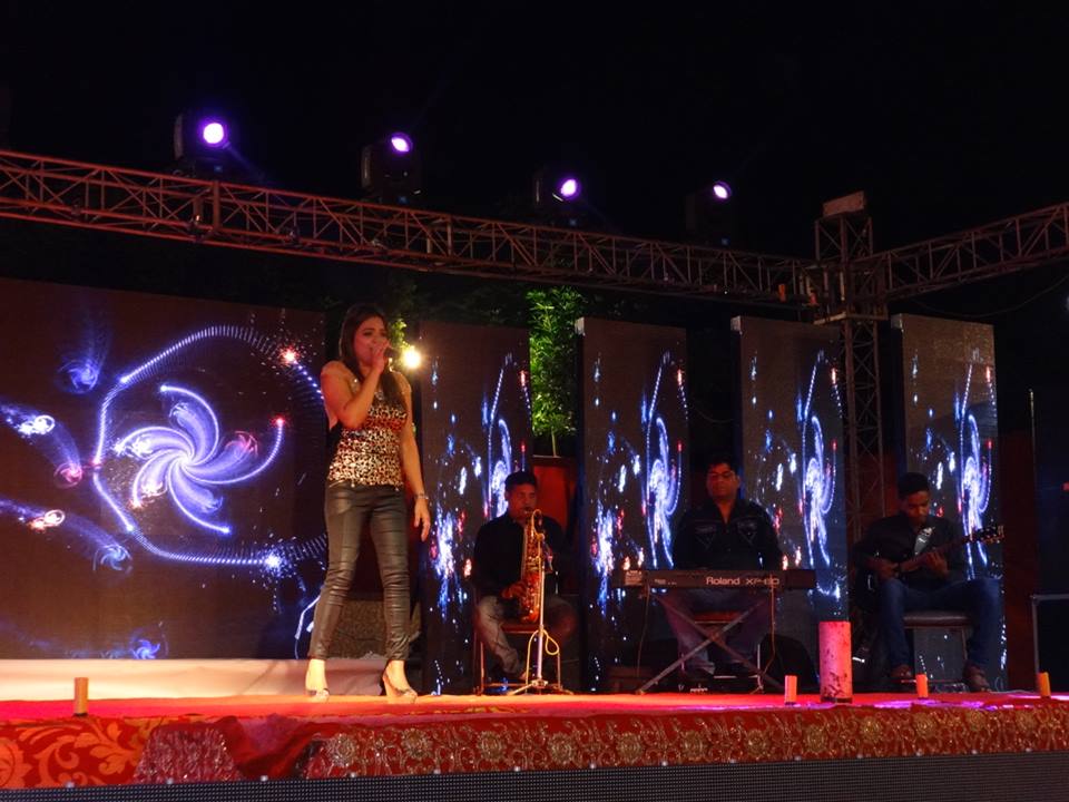best live band with girl Ashdod Israel