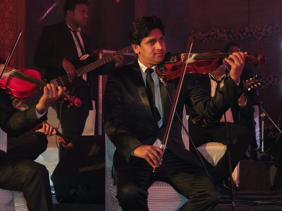 male violin players Ashdod Israel